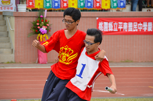 點選作品以查看原圖