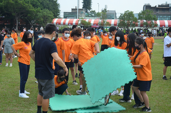 點選作品以查看原圖